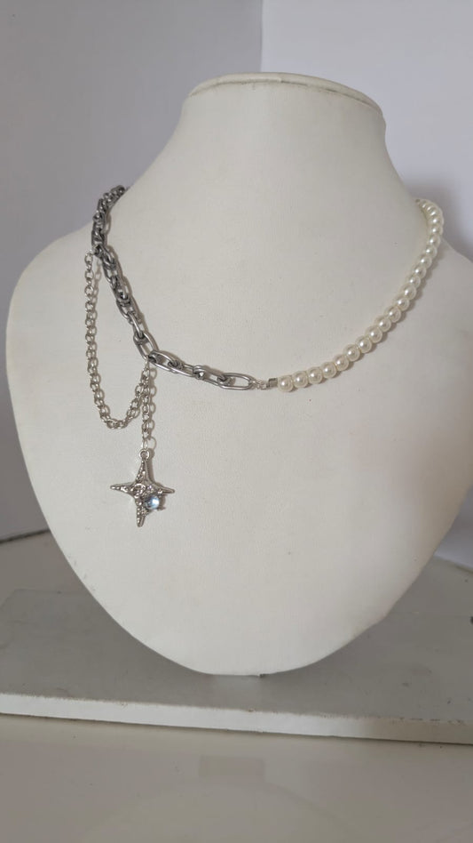Astra Neckchain